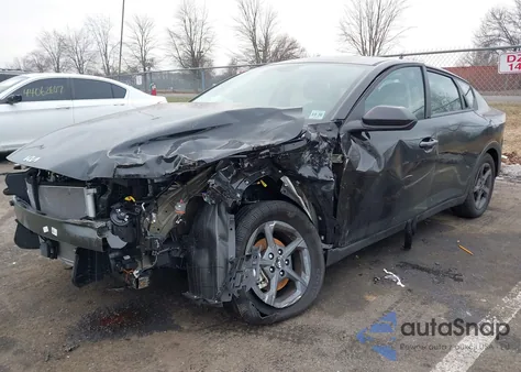 2025 Kia K4 Lxs from USA, damaged, VIN 3KPFT4DE5SE196011